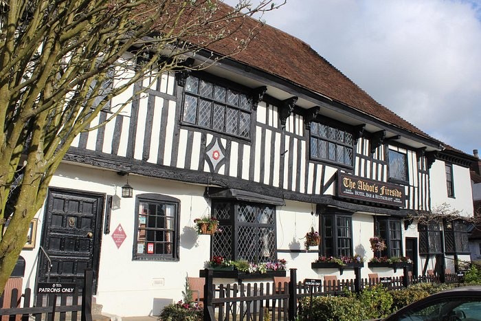 405751509 10224670435887704 3958584632250859336 N