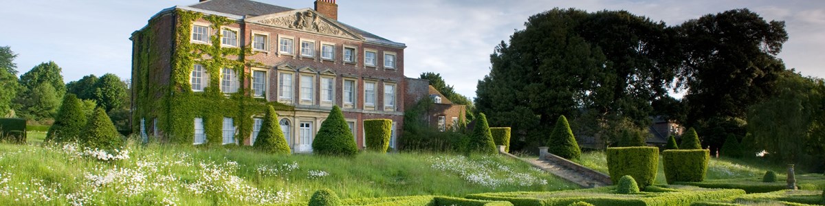 goodnestone-park---front-view-and-formal-gardens.jpg