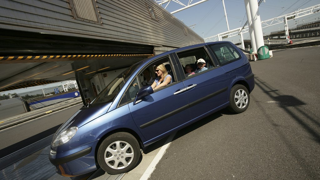 eurotunnel-car-oct-06.jpg