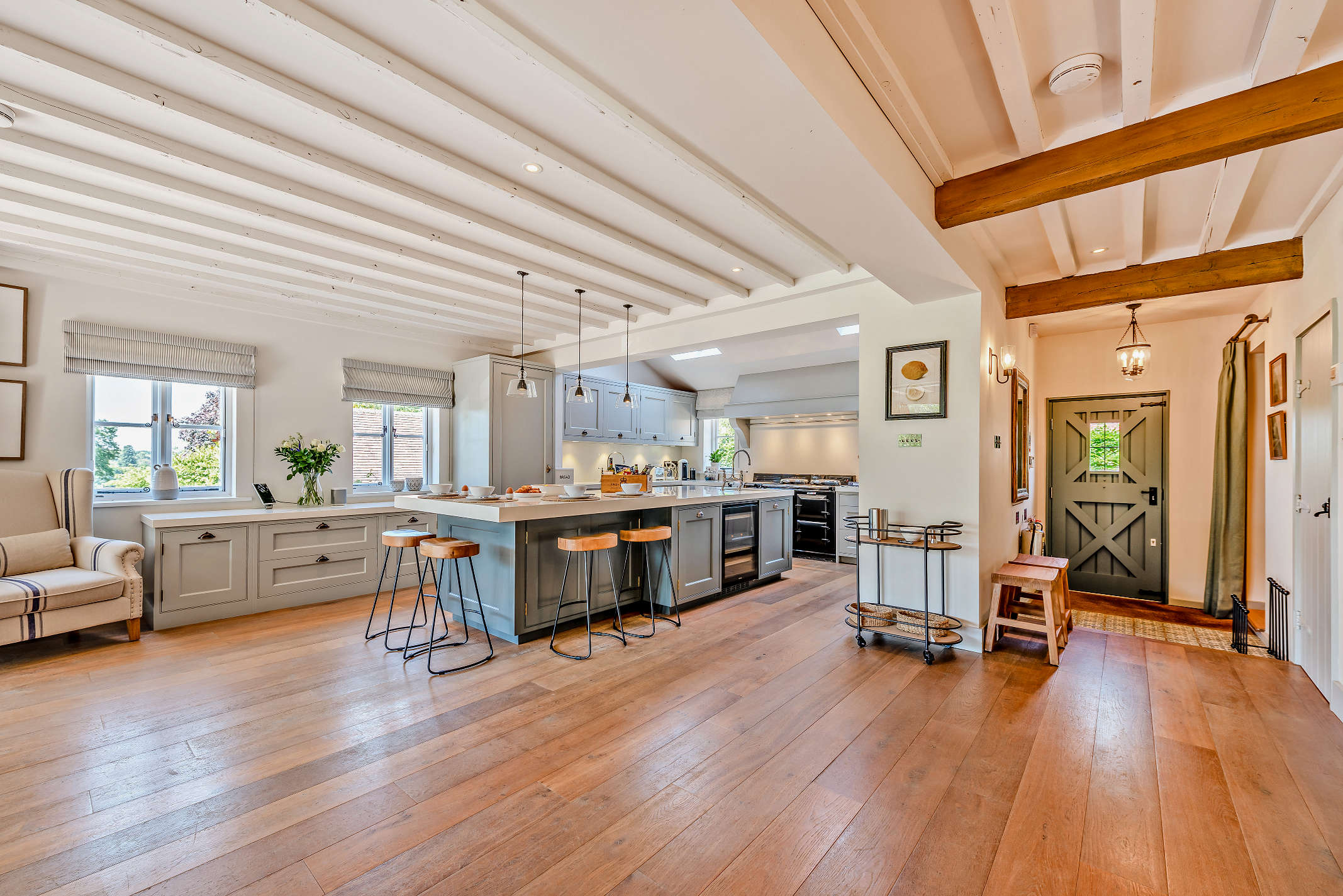 8561104 Interior10 800