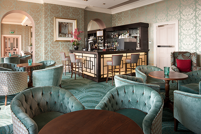 Bar at Dover Marina Hotel & Spa