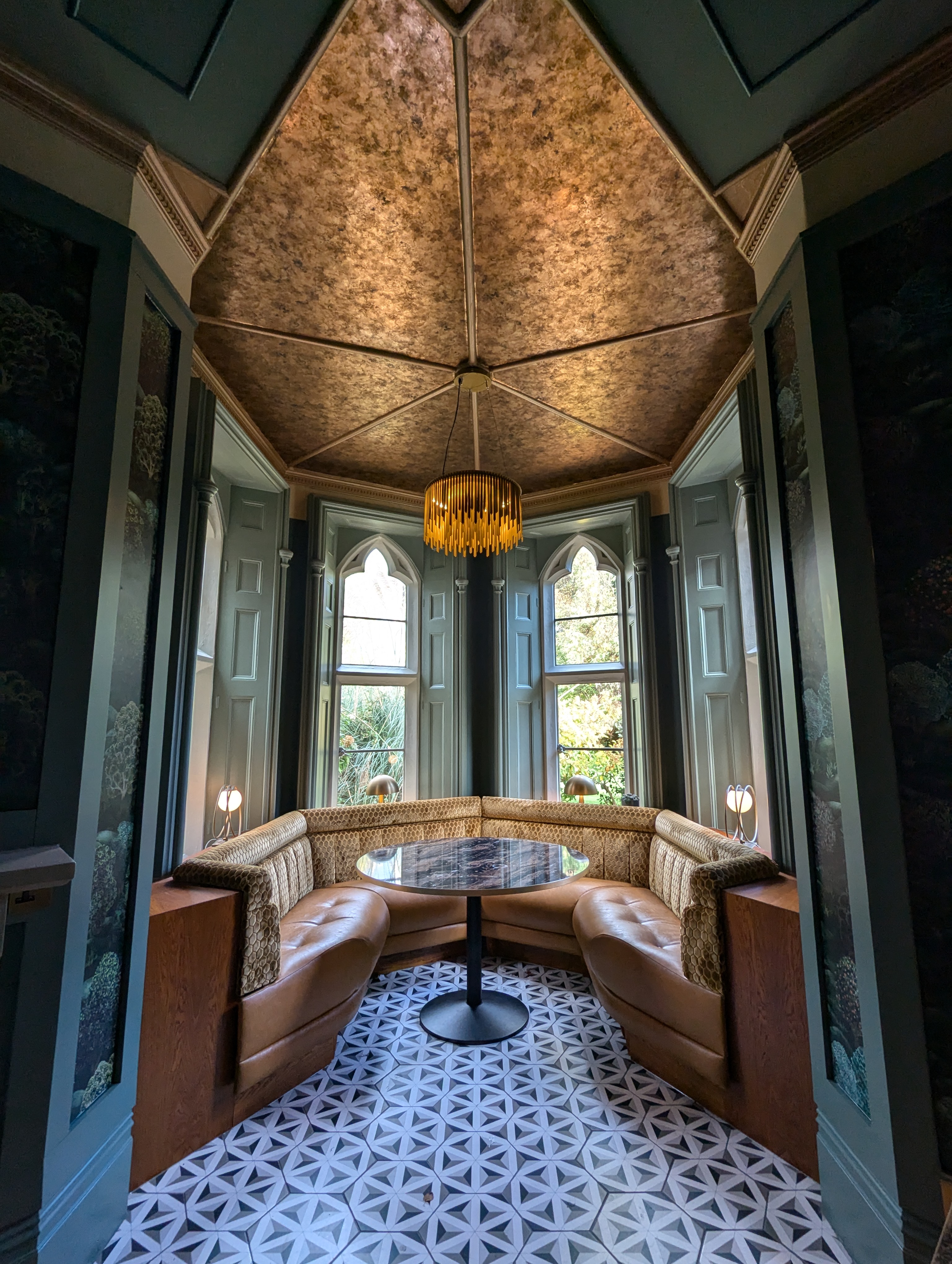 PXL 20241029 121702286