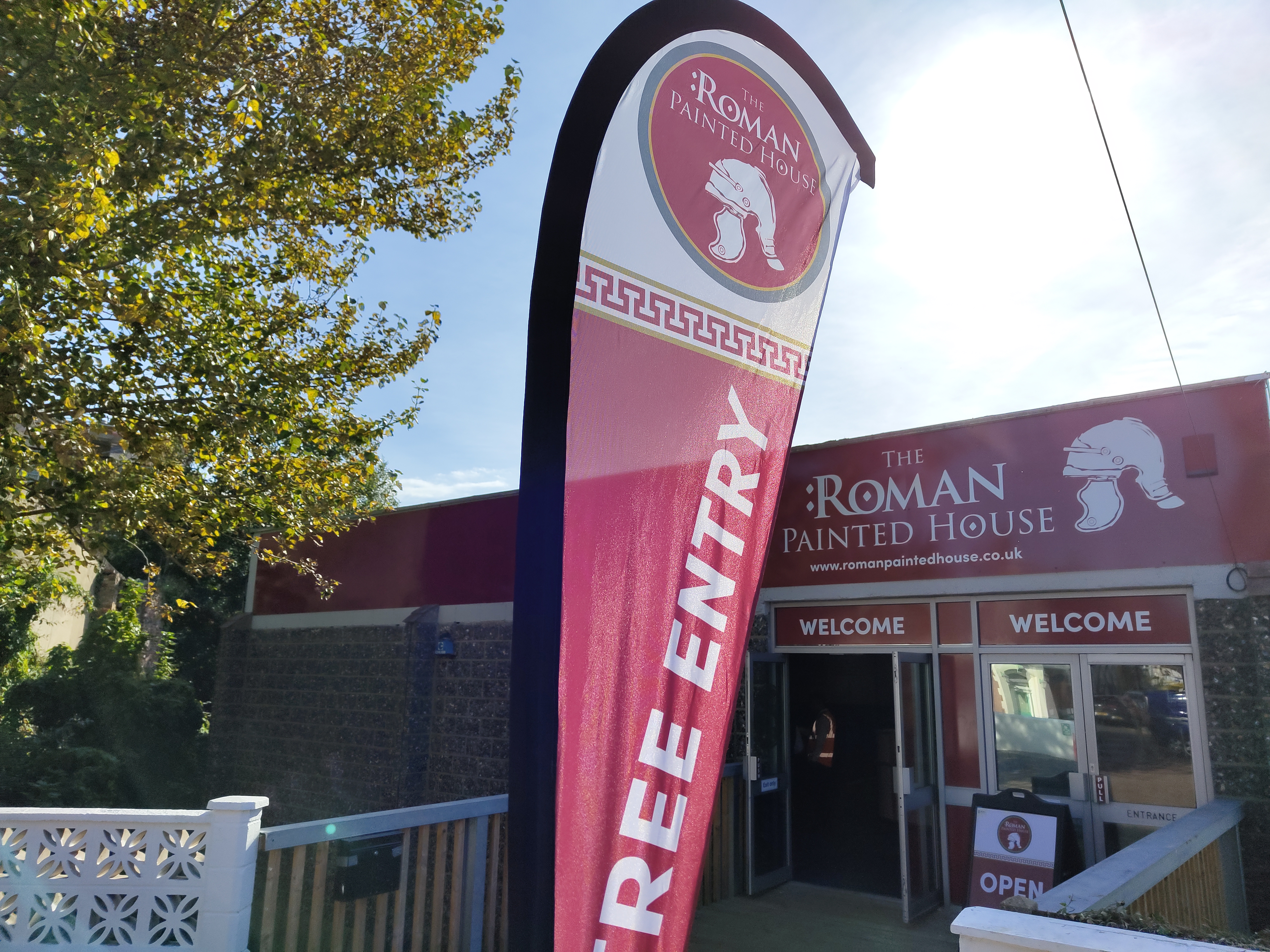 Roman Painted House Exterior (1)