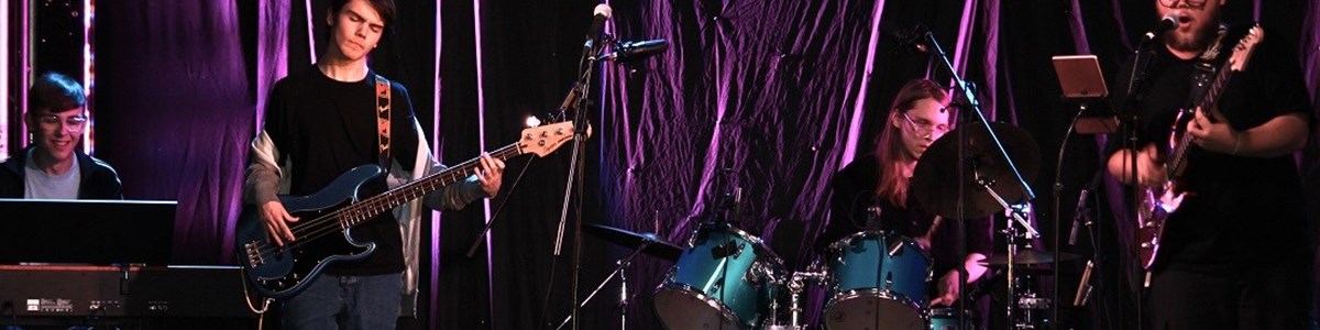 09691b2e-79c4-4843-b9d3-3256b220591c-Contraband web 1100 x 600.jpg