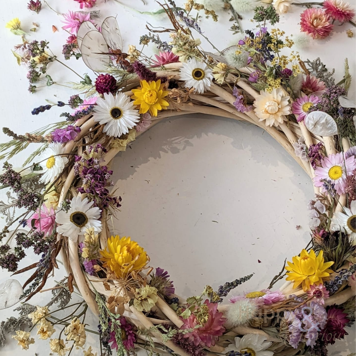 56d4bbfb-0dcb-4cf9-bdc6-bb4ab2430004-Wreath workshop Canterbury dried flowers.png