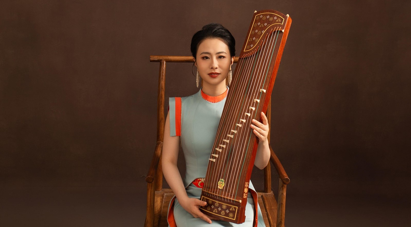 7c06f96d-0702-4de7-9b89-3e9aa5e63d08-chinese zheng banner [1] [ORIG].jpg