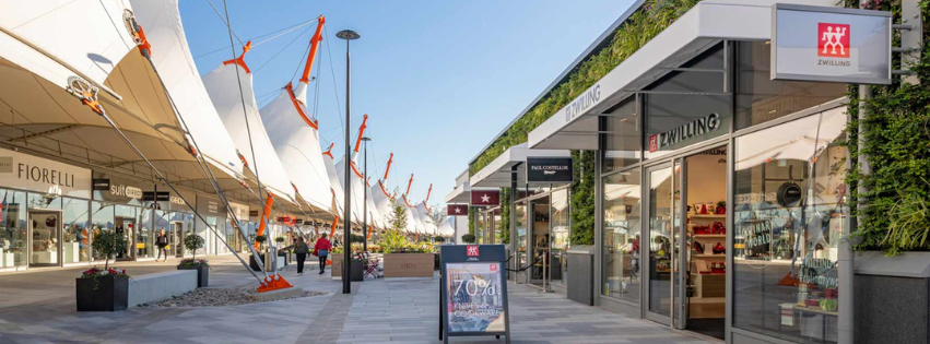 Outlet Banner