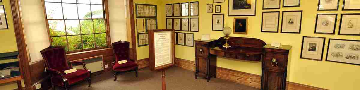 dickens-house-museum-broadstairs---dh-front-room.jpg