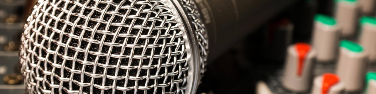 microphone-626618.jpg