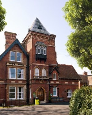 canterbury.yha.1.jpg