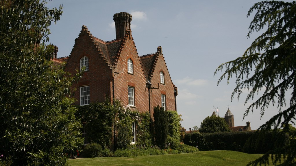 sissinghurst-castle-farmhouse---2825.1-may-21st-08-060.jpg