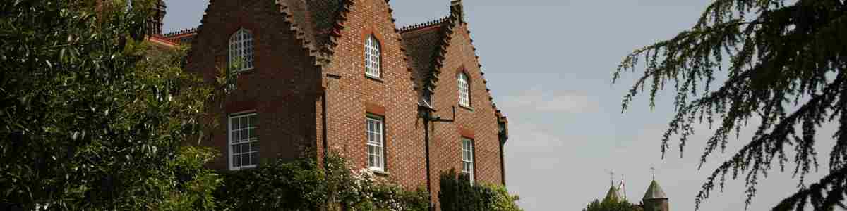 sissinghurst-castle-farmhouse---2825.1-may-21st-08-060.jpg