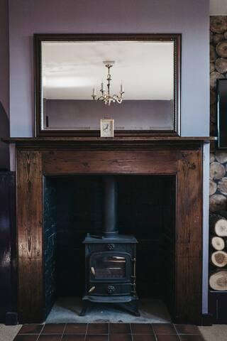 Puncheur Place Hearth Henden Manor Estate