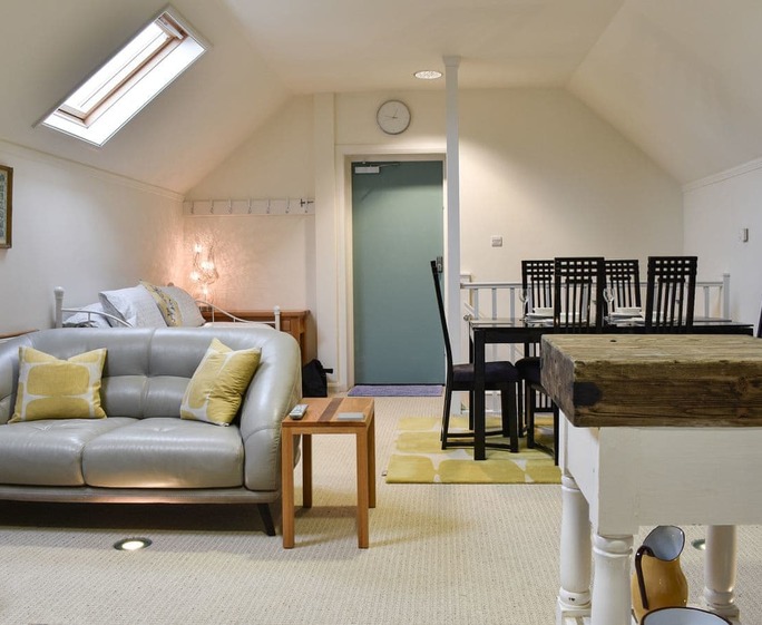 Interior Alpaca Lodge