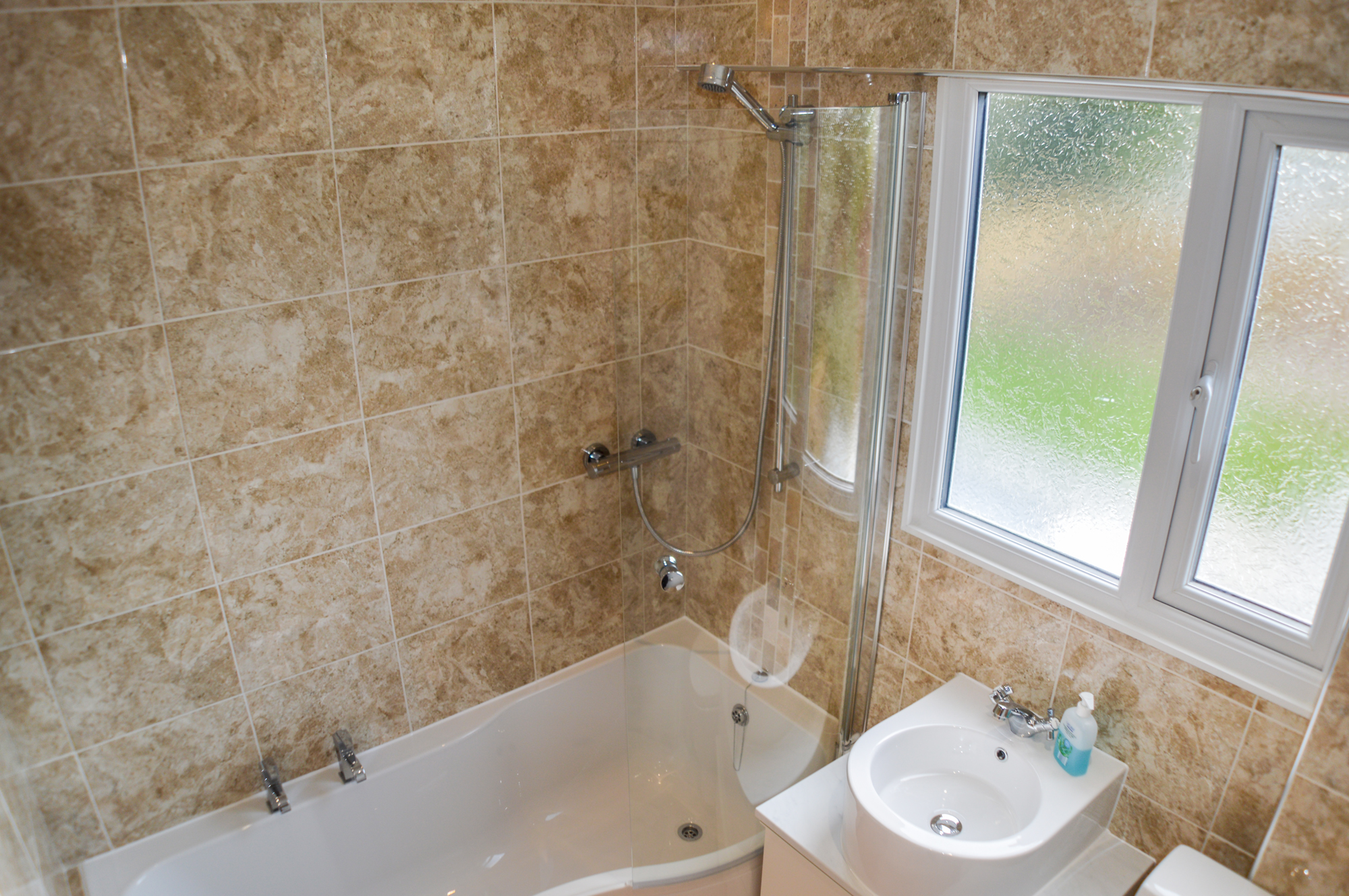 ROMNEY HOUSE BATHROOM + BATH