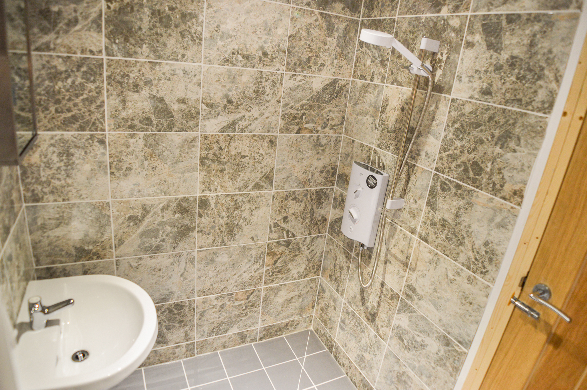 ROMNEY HOUSE WET ROOM