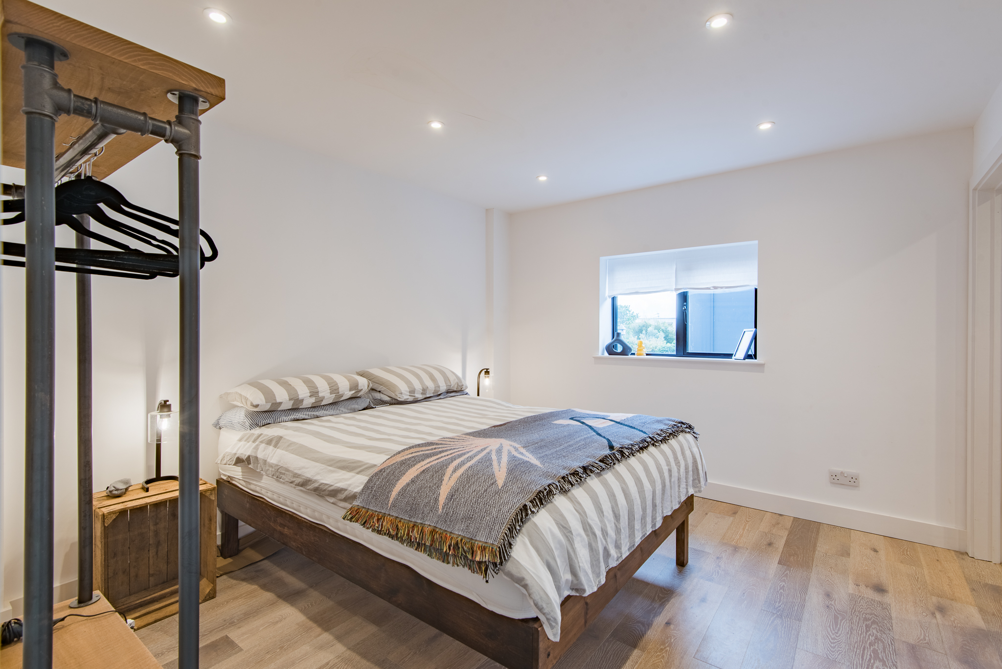 NS1 7007 HDR Sml (1)