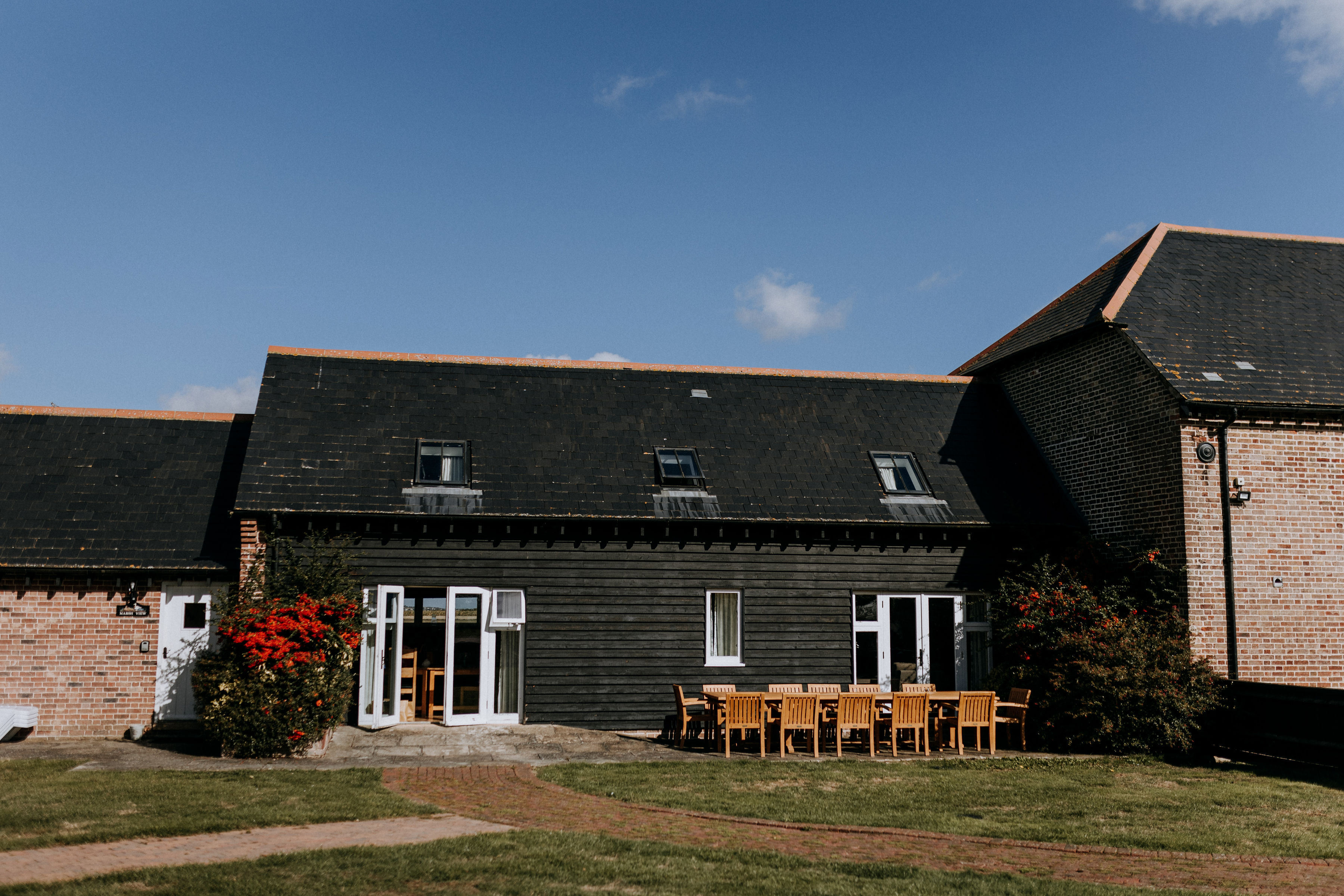 Sarah Jane & Mark Chris Blackledge (2)