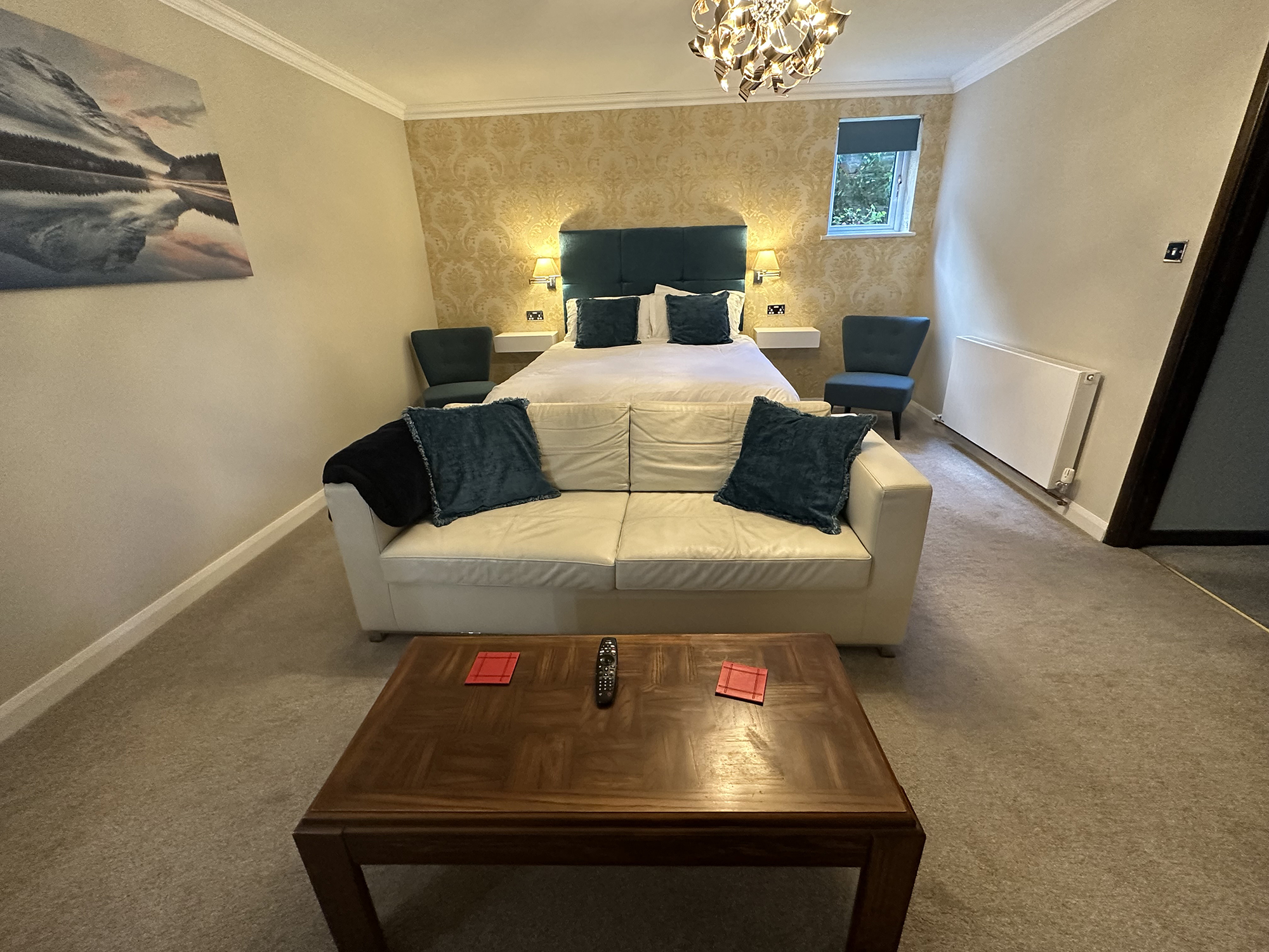 10. Excutive Bedroom Looking Towards Headboard