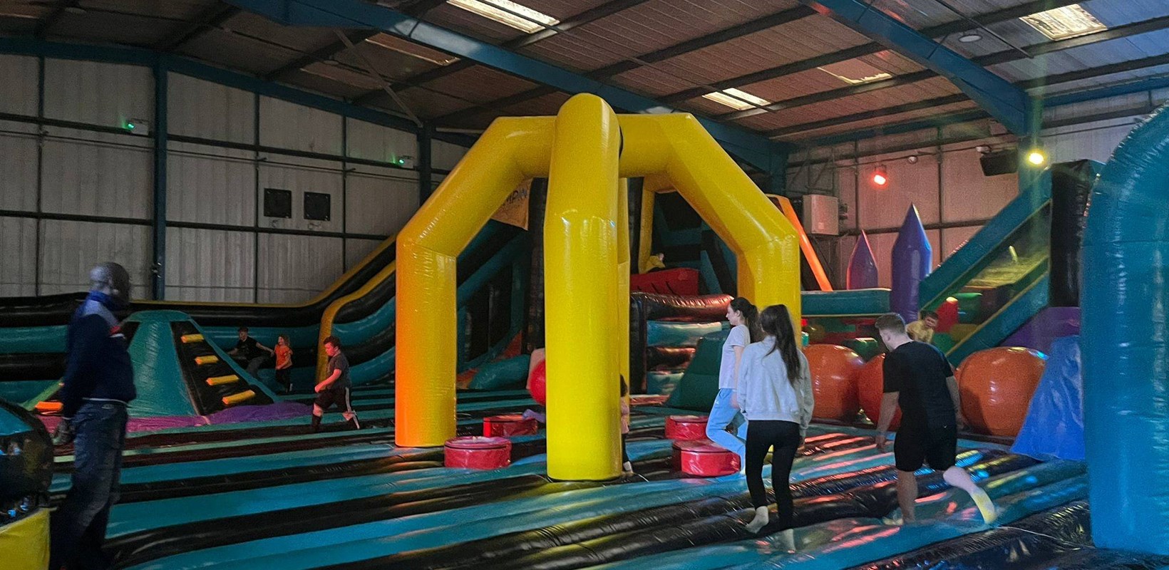 Jumpin Fun Inflatable park