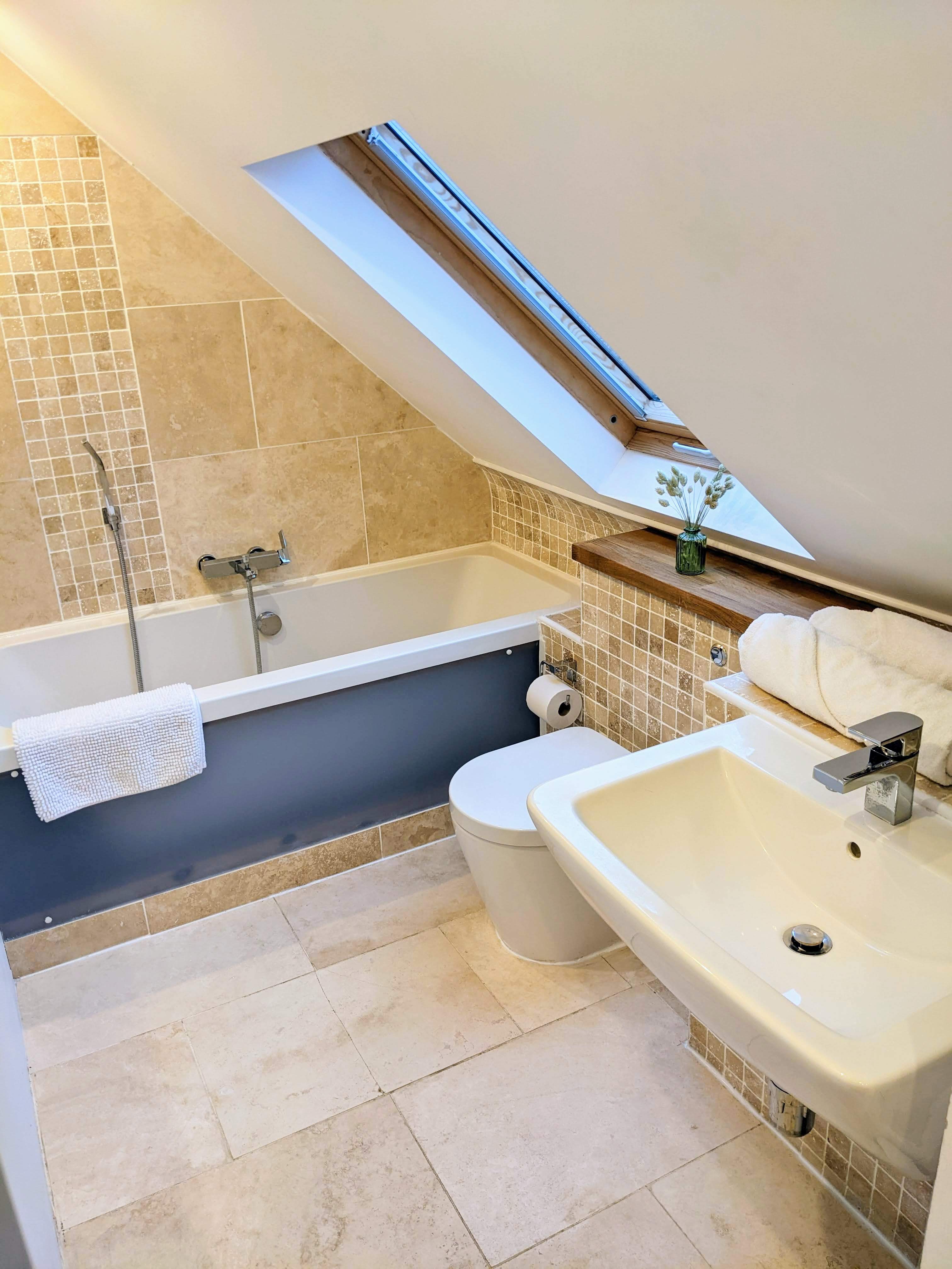 44 Bath XL 20221205 094429292.MP~2