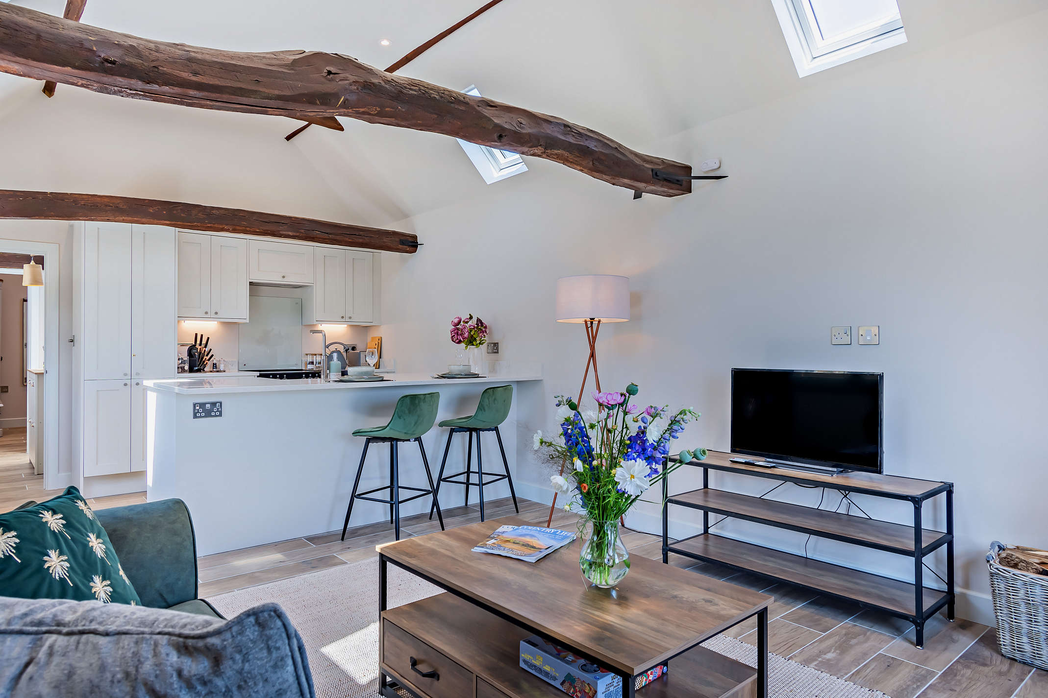 8561155 Interior18 800